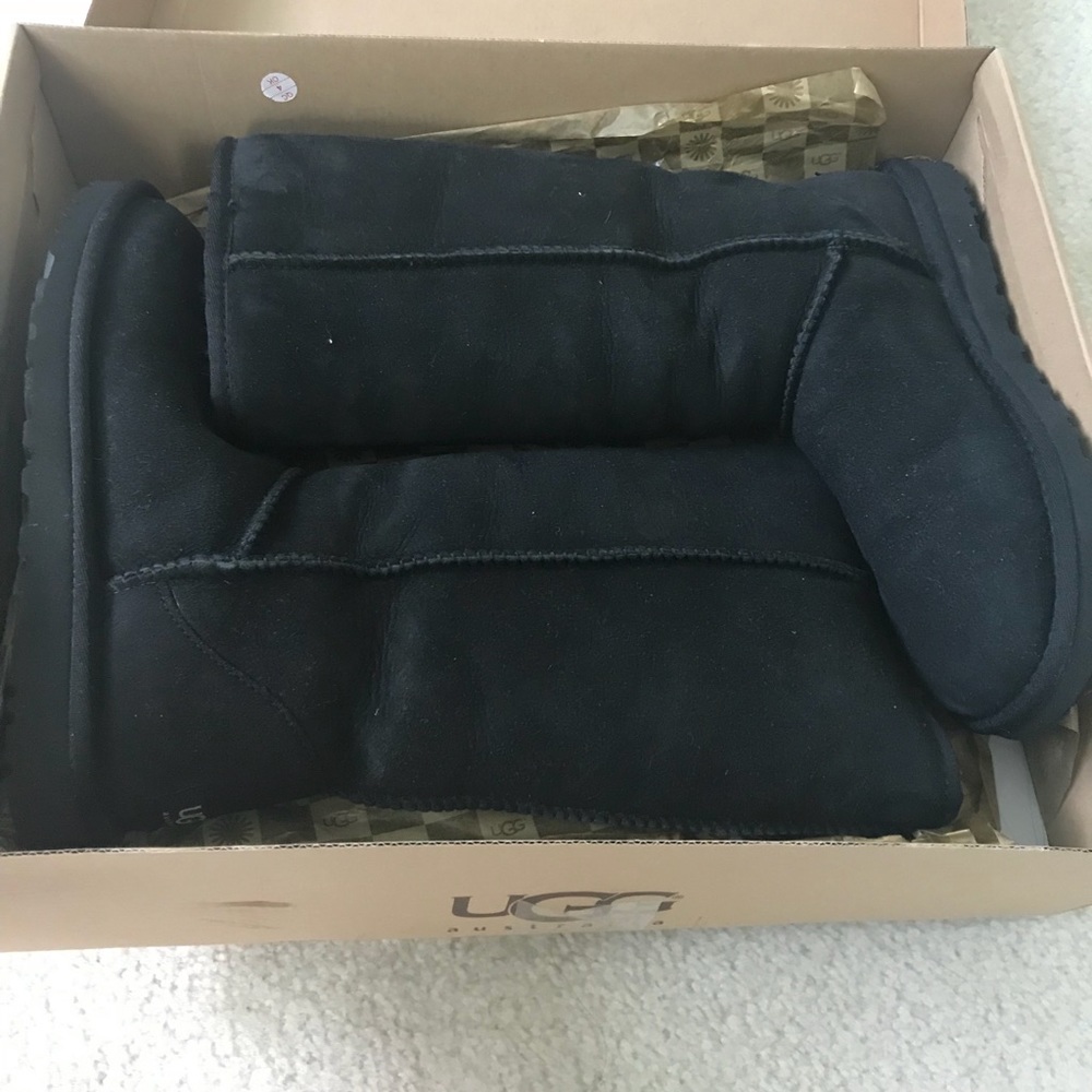 UGG tall size 6
